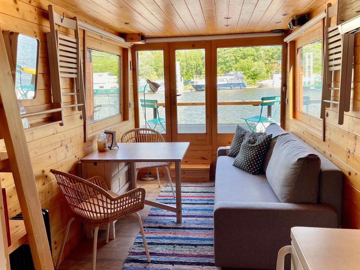 Houseboat Ginger Prague Hotel ภายนอก รูปภาพ